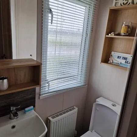 Kemping Flower Pot Retreat